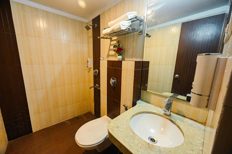 Hotel Heritage Inn - Hotel Heritage Inn Shivala Rd, Shivala, Varanasi, Uttar Pradesh 221001, India