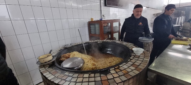 Besh Qozon - Central Asian Plov Center - Besh Qozon - Central Asian Plov Center, ул. Чупон Ота 35. г., Tashkent, Uzbekistan