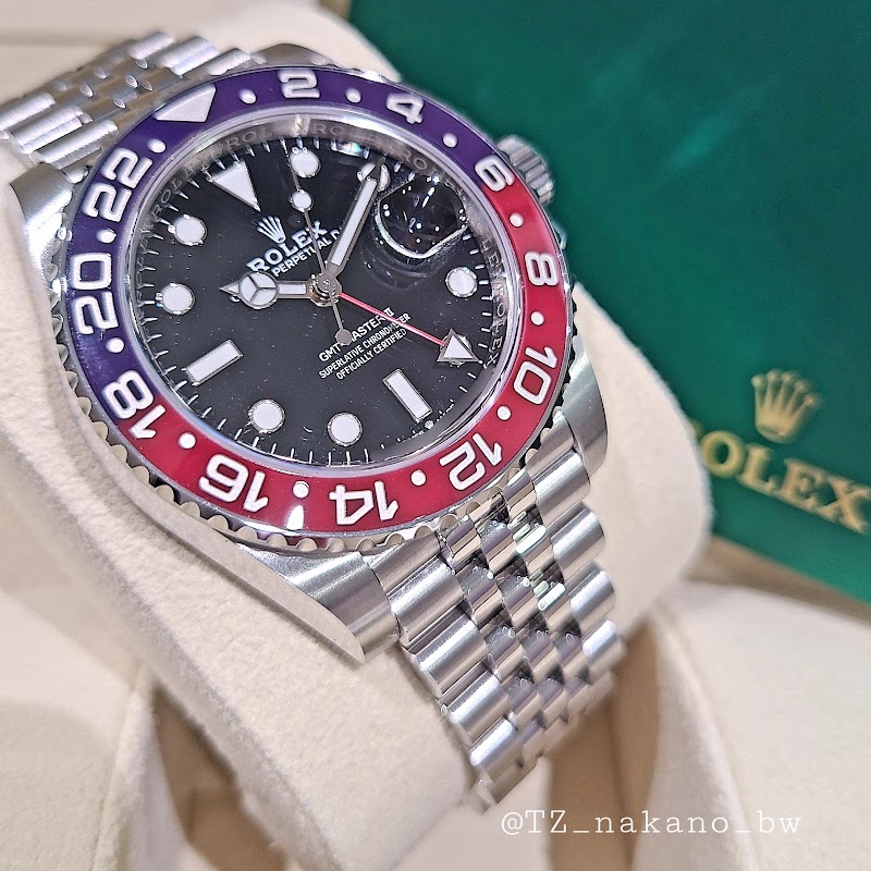 TIME ZONE Nakano Broadway - TIME ZONE Nakano Broadway Japan, 〒164-0001 Tokyo, Nakano City, Nakano, 5-chōme−52−１５ 中野ブロードウェイ ３８２号室 内３F