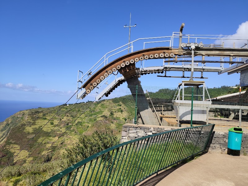 Teleférico das Achadas da Cruz - Teleférico das Achadas da Cruz, Vereda da Achada do Calhau, Caminho do Teleferico, 9270-015 Porto Moniz, Portugal