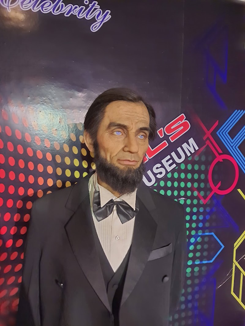 Sunil's Celebrity Wax Museum - Sunil's Celebrity Wax Museum Lonavala Junction, Lonavla Square Mall, Takve Kurth, Thombrewadi, Pune, Lonavala, Maharashtra 410401, India