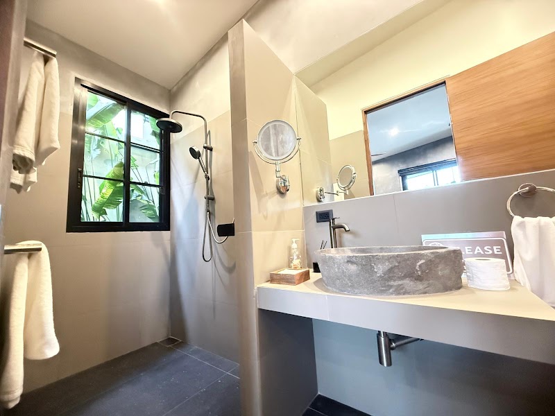 Art Private Pool Villa Phuket - Art Private Pool Villa Phuket, 3 5 Moo 2 Tambon Sa Khu, Amphoe Thalang, Chang Wat Phuket 83110, Thailand