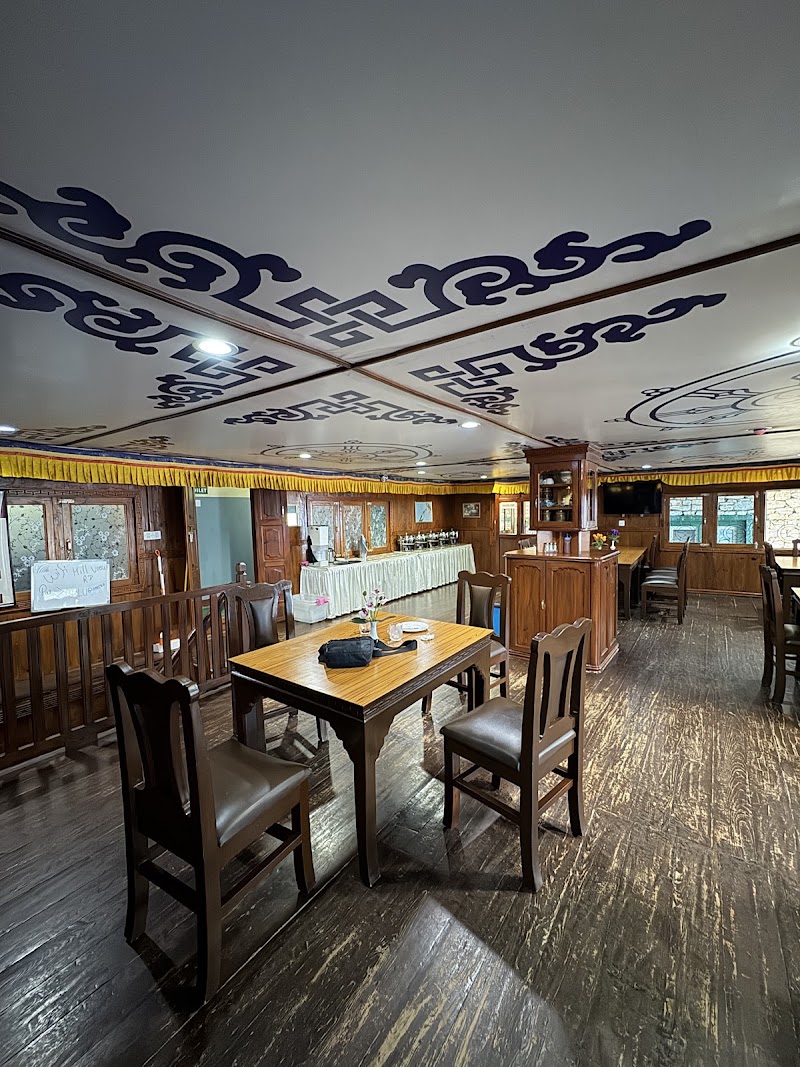 Hill View Guest House And Restaurants Cafe - Hill View Guest House And Restaurants Cafe, Salleri, GH3P+25W, Solu, bazar 56000, Nepal