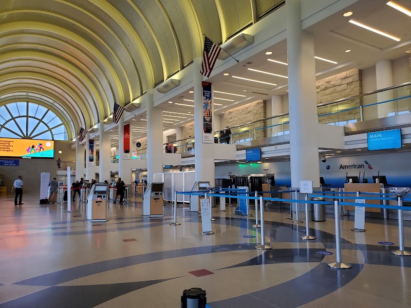 Los Angeles International Airport - Los Angeles International Airport 1 World Wy, Los Angeles, CA 90045, USA