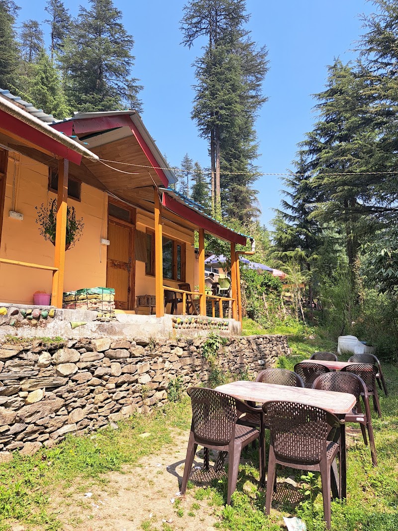 Reverberate Cafe & Cottages - Reverberate Cafe & Cottages Gadagushaini, Jibhi, Tandi, Himachal Pradesh 175123, India