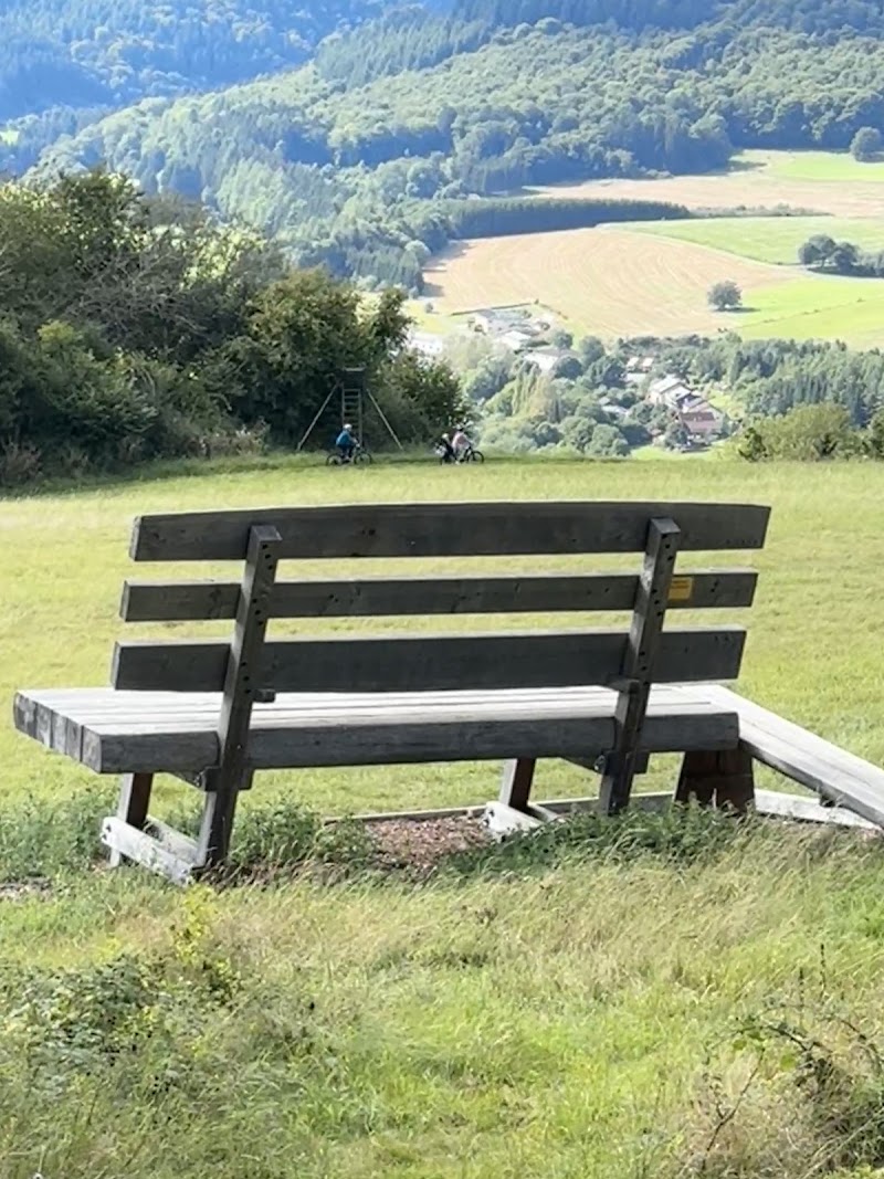 XXL Aussichtsbank - XXL Aussichtsbank, 6PWC+74, 54570 Berlingen, Germany