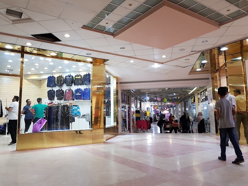 Venous Mall - Venous Mall, Jefrud-e Pain, Gilan Rast استان گیلان، رشت، بزرگراه رشت به انزلی شهید فاتحی سازمان منطقه آزاد انزلی فاز گردشگری و تجارت بلوار، FM3F+R84, Iran