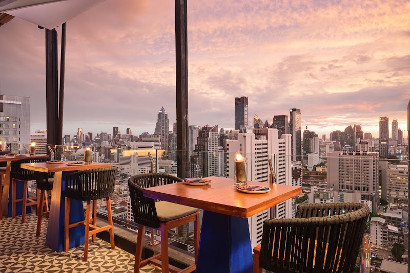 Above Eleven Rooftop Bar & Restaurant - Above Eleven Rooftop Bar & Restaurant, Fraser Suites, 38/8 Sukhumvit Rd, Khwaeng Khlong Toei Nuea, Watthana, Krung Thep Maha Nakhon 10110, Thailand