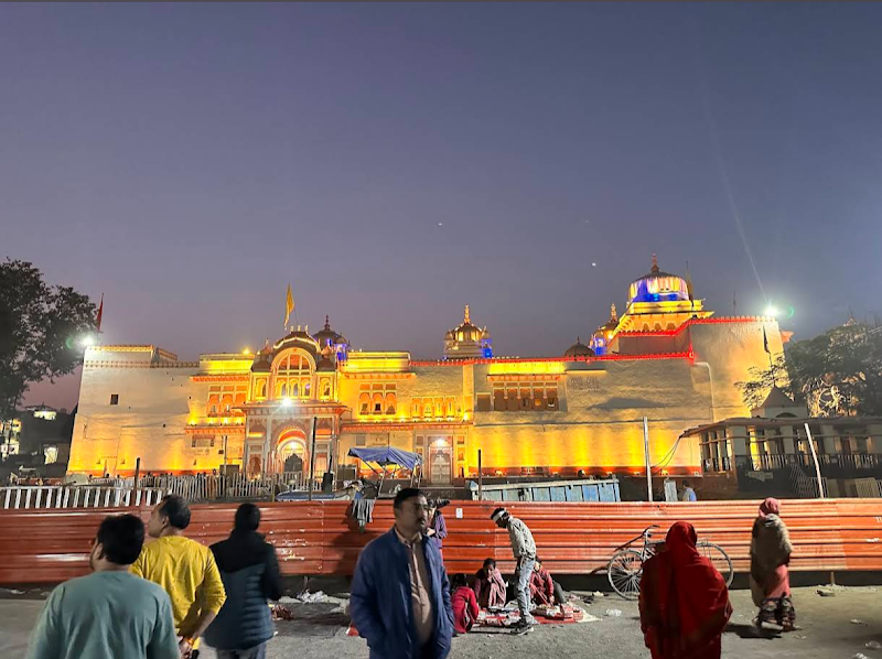 Shri Ram Raja Mandir - Shri Ram Raja Mandir, Survey No, 457, Tikamgarh - Jhansi Rd, Marg, Orchha, Madhya Pradesh 472246, India