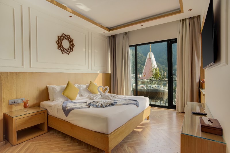 Divine Resort : Hotel in Rishikesh - Divine Resort : Hotel in Rishikesh Laxman Jhula Rd, near Church, Tapovan, Rishikesh, Jonk, Uttarakhand 249137, India