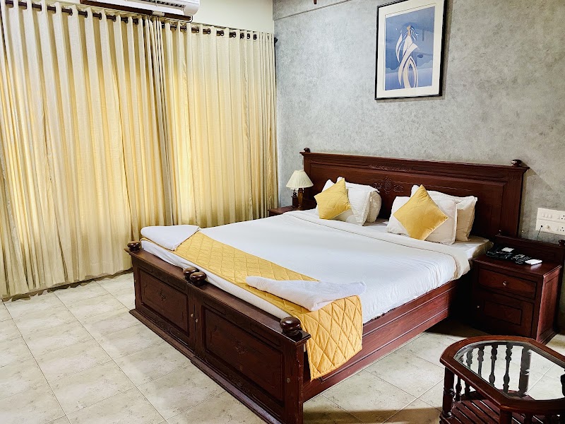 Kalathil Lake Resort - Kalathil Lake Resort Near Indo American Hospital, Chemmanakary, Akkarappadam (Post), Vaikom, Kottayam, Kerala South India, Pin, Maravanthuruthu, Kerala 686143, India