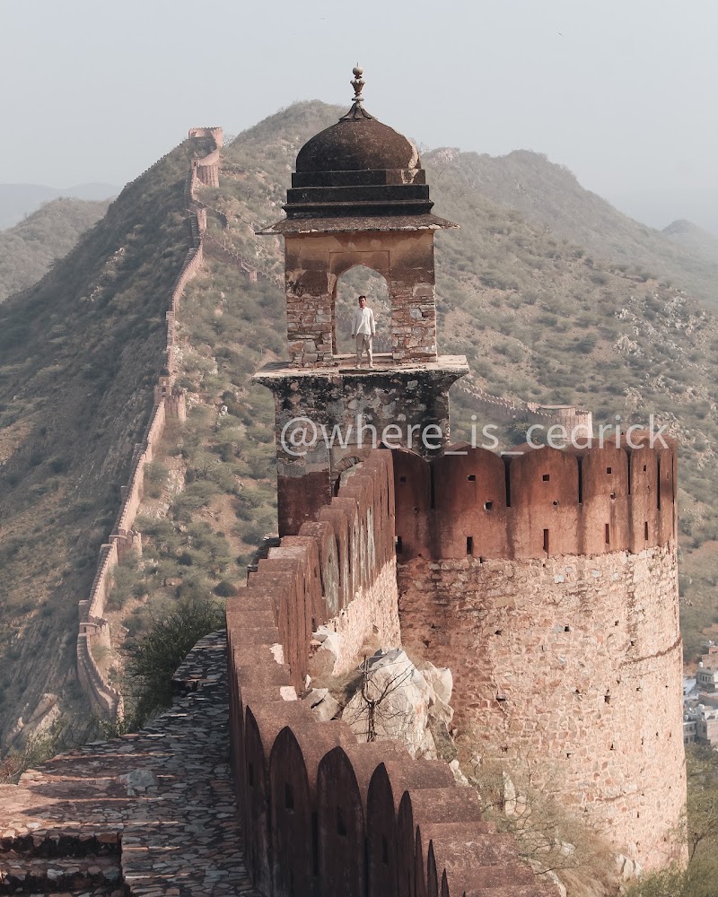 Great Wall Of Amer - Great Wall Of Amer XVM4+RJV, in front of amber fort, Amer, Jaipur, Rajasthan 302028, India
