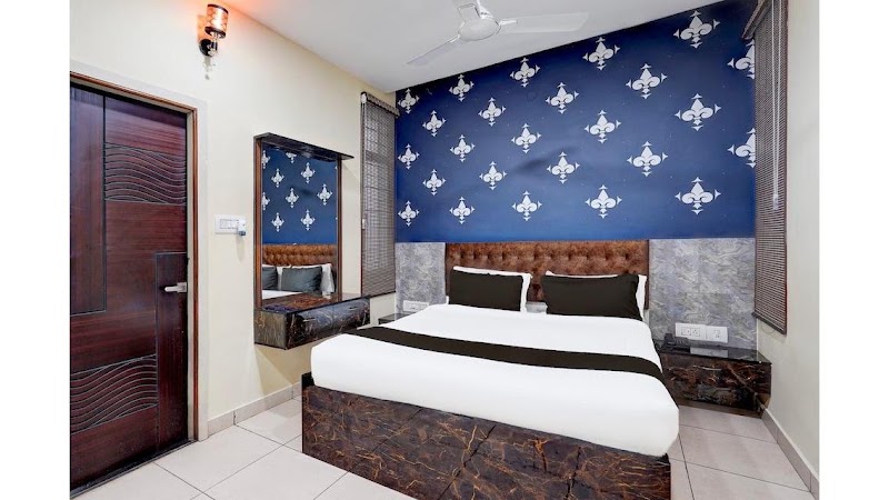Super Hotel O Pondicherry City Centre - Super Hotel O Pondicherry City Centre, Hotel, 468 south street, MG ROAD, near by NEW MEDICAL CENTER, MG Road Area, Puducherry, 605001, India