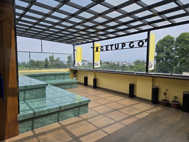 The Hosteller Bam Dehradun, City Centre - The Hosteller Bam Dehradun, City Centre 10, Saharanpur Rd, Laxman Chowk, Dehradun, Uttarakhand 248001, India