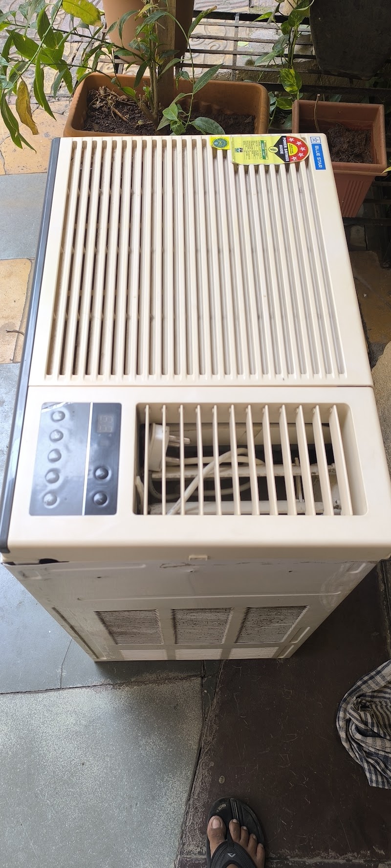 Old Ac buyer and seller - Old Ac buyer and seller Vurndavan, gala no 6, shivram masterwadi, CHS LTD, Mori road, Mahim (W), City Light, Shivaji Park, Mumbai, Maharashtra 400016, India