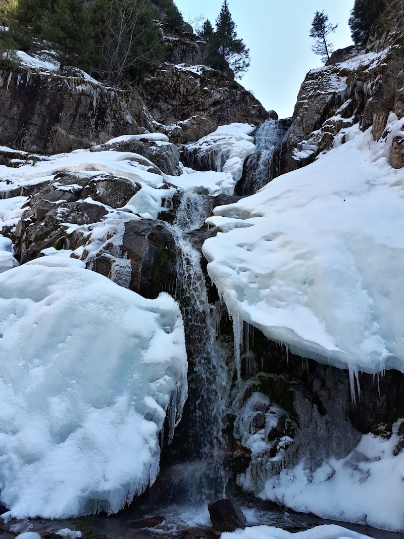 Gorelnik waterfall - Gorelnik waterfall, 43C3+FCX, Almaty, Kazakhstan