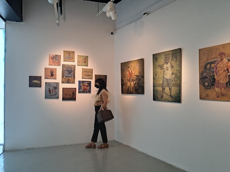 Bangkok Art & Culture Centre - Bangkok Art & Culture Centre 939 Rama I Rd, Khwaeng Wang Mai, Pathum Wan, Krung Thep Maha Nakhon 10330, Thailand