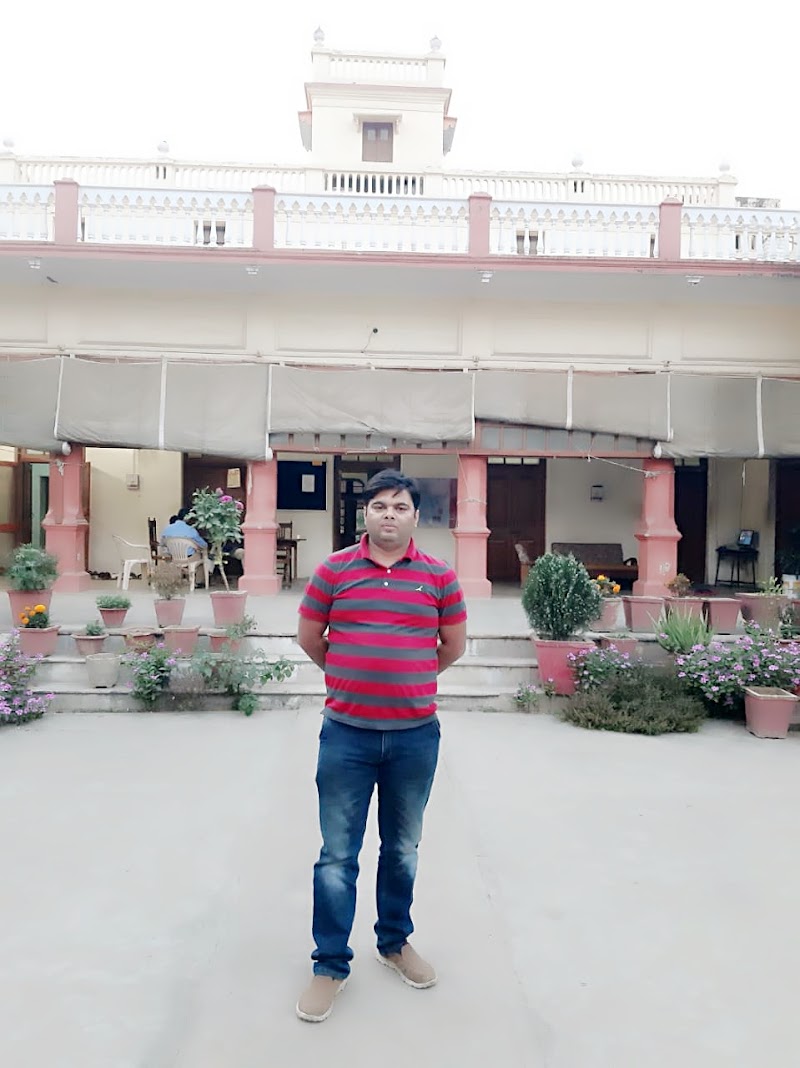 Vishva Hindu Parishad - Vishva Hindu Parishad, Kesar Bhawan, 27, Panna Lal Rd, Darbhanga Colony, George Town, Prayagraj, Uttar Pradesh 211002, India