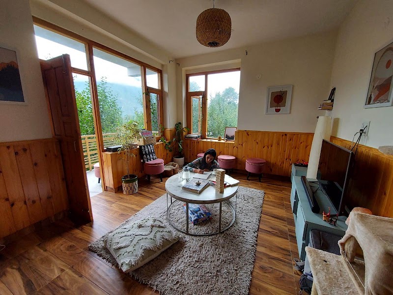 Tra - A Boutique Stay - Tra - A Boutique Stay 23/40, Karjan, Manali, Karjan, Himachal Pradesh 175136, India