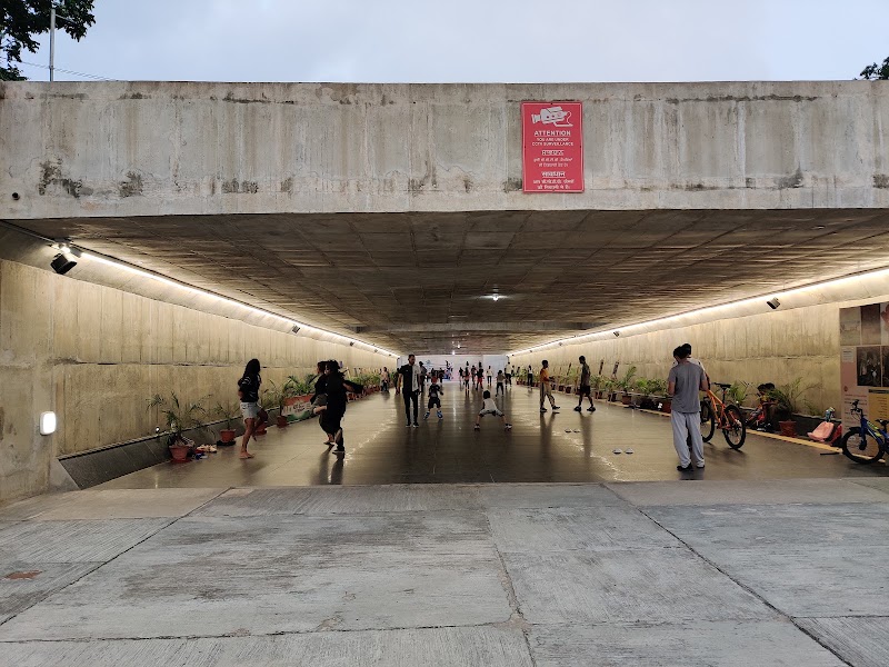 Subway (Underground Tunnel) - Subway (Underground Tunnel) PQVM+P8C, 17A, Sector 17, Chandigarh, 160017, India