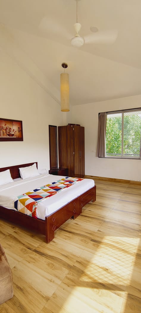 The HighGarden Resort - The HighGarden Resort The Highgarden Resort, Bus Stand, Road, Sare, Rajasthan 313202, India