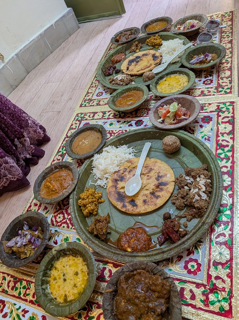 Chokhi thali - Chokhi thali 560, Hawa Mahal Rd, inside Chandi ki taksal, Chandi Ki Taksal, Brahampuri, Jaipur, Jaipur Nagar Nigam Area, Rajasthan 302002, India