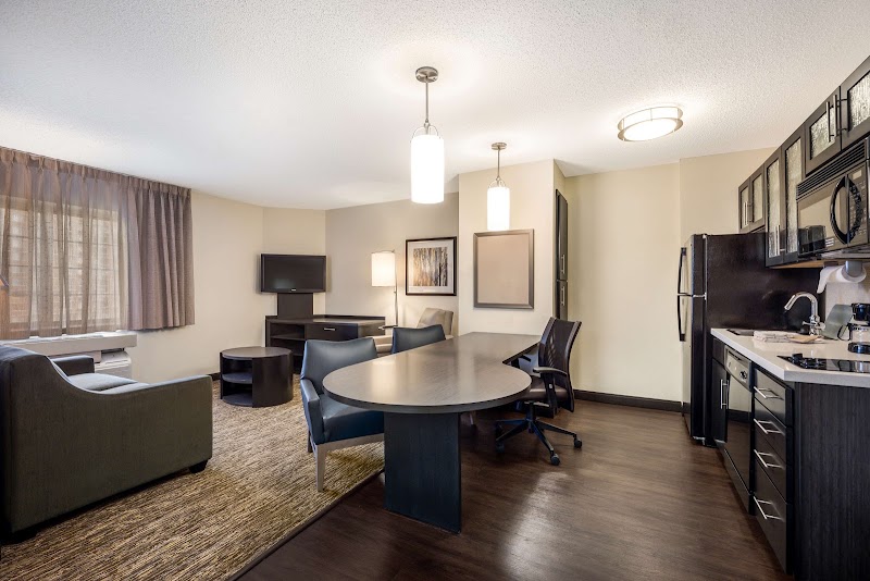 Sonesta Simply Suites Phoenix Tempe - Sonesta Simply Suites Phoenix Tempe, 1335 W Baseline Rd, Tempe, AZ 85283, USA