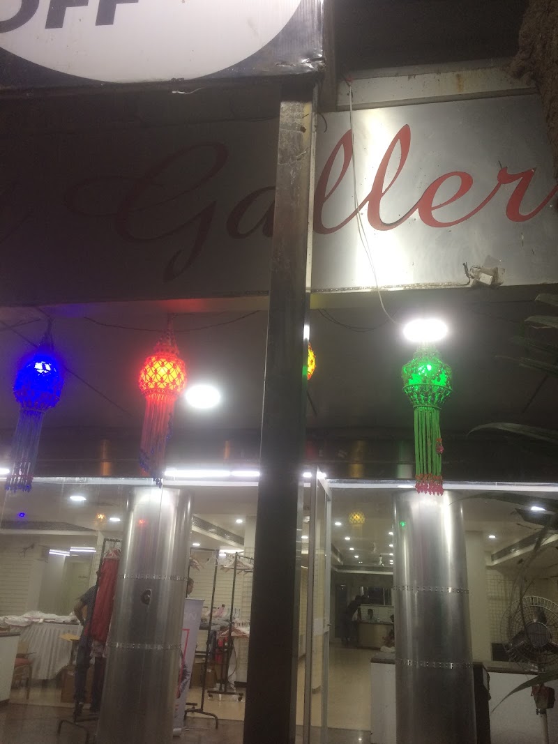 7 Days Art Gallery