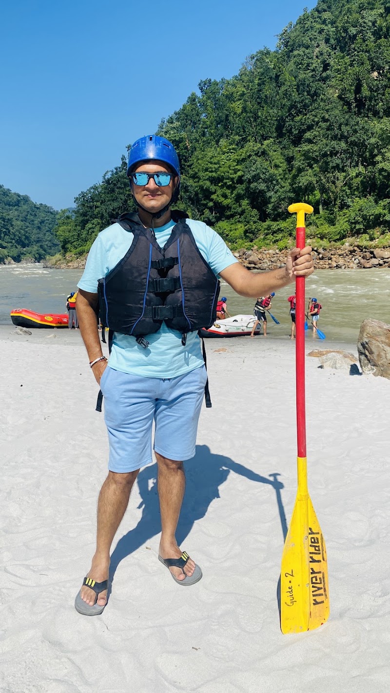 Raver Expedition Adventures - River rafting in Rishikesh - Raver Expedition Adventures - River rafting in Rishikesh, hotel, Deccan valley gate, Badrinath Marg, near Green Hills, Tapovan, Rishikesh, Uttarakhand 249137, India