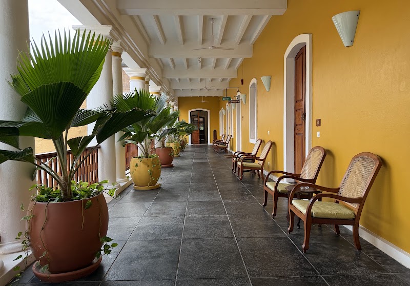 Palais de Mahe - CGH Earth - Palais de Mahe - CGH Earth 5, Bussy St, White Town, Puducherry, 605001, India