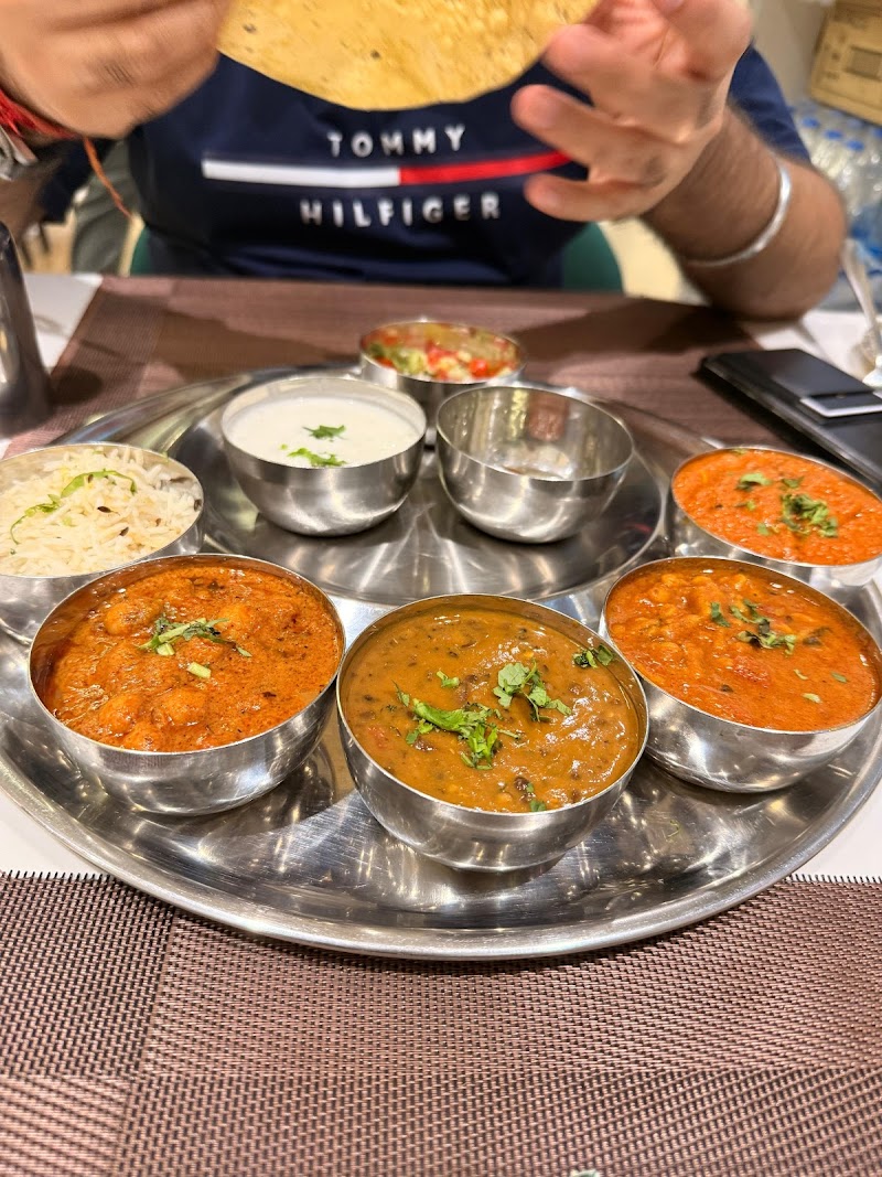 Naveen's Bapu Ki Kutia, Ujjain - Naveen's Bapu Ki Kutia, Ujjain Cosmos Mall Rd, opp. Lenskart, Nanakheda, Mahakal Vanijya, Ujjain, Madhya Pradesh 456010, India