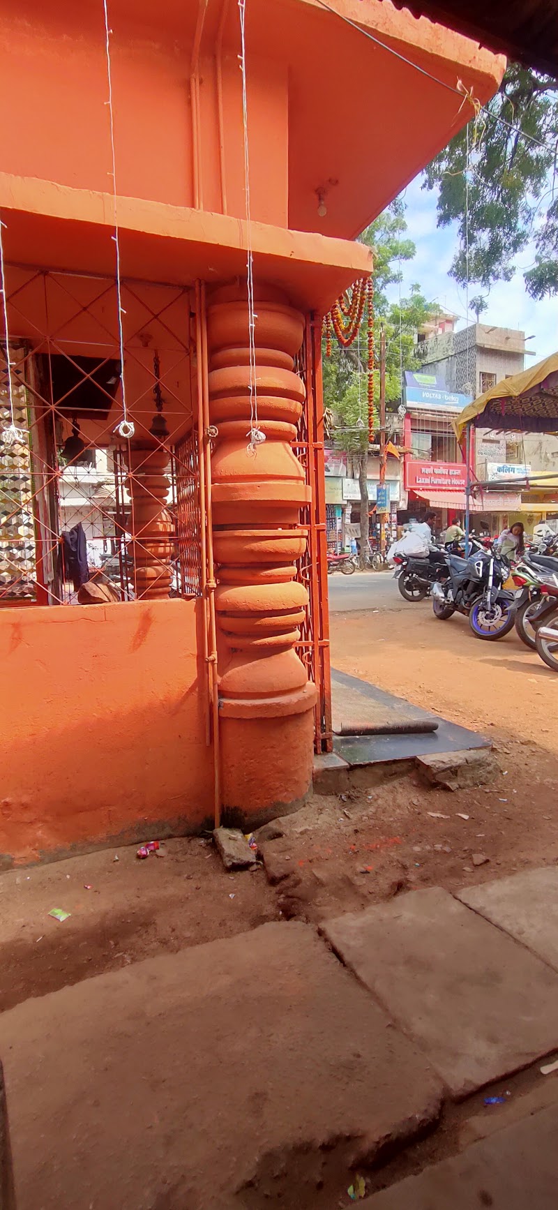 CENTRAL BANK OF INDIA - KHARIAR ROAD Branch - CENTRAL BANK OF INDIA - KHARIAR ROAD Branch, MAIN ROAD, JEET COMPLEX, AT&P.O, Bartansil, Khariar Road, Baniyatora, Odisha 766104, India