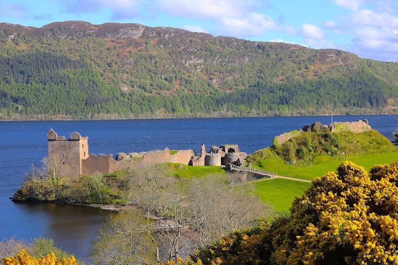 Urquhart Castle - Urquhart Castle Drumnadrochit, Inverness IV63 6XJ, UK