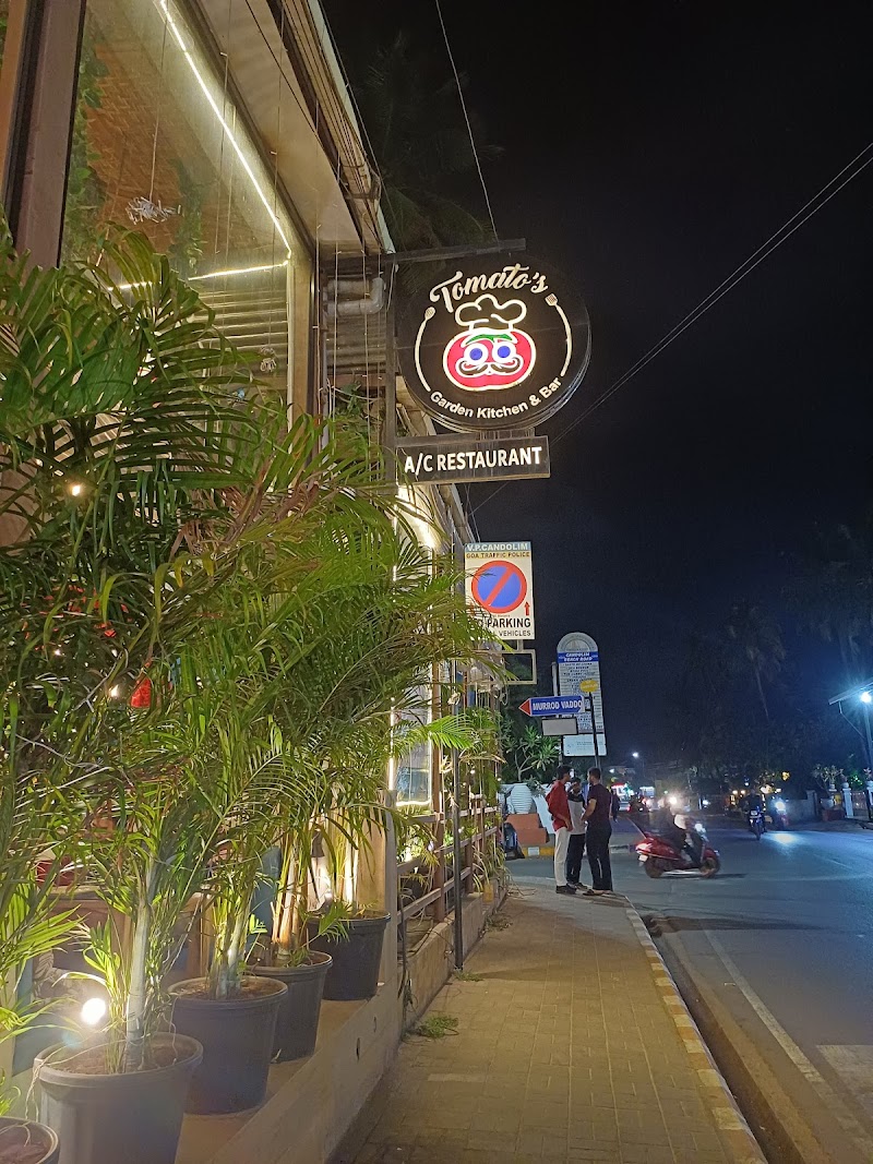 Tomato's Garden Kitchen And Bar - Tomato's Garden Kitchen And Bar 1092, Fort Aguada Rd, Calangute, Candolim, Goa 403515, India