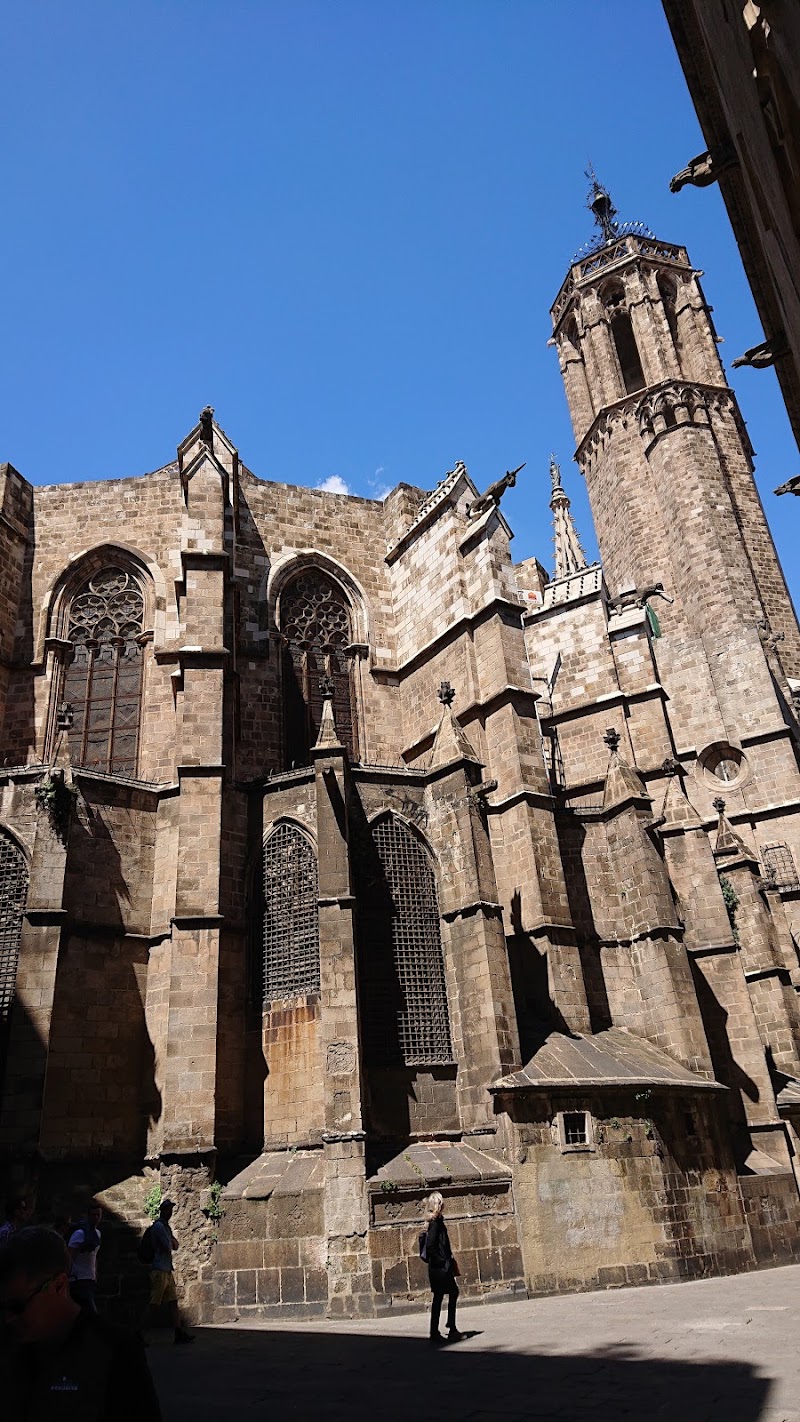 Hotel Regencia Colon - Hotel Regencia Colon Carrer dels Sagristans, 13, 17, Ciutat Vella, 08002 Barcelona, Spain