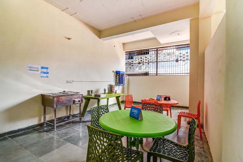 Zolo Breeze Co-Living | Redefining PG - Zolo Breeze Co-Living | Redefining PG, Khasra No. 342, Near, T29, 10 Road, opposite Hanuman Mandir, Nathupur, Sector 24, Gurugram, Haryana 122002, India