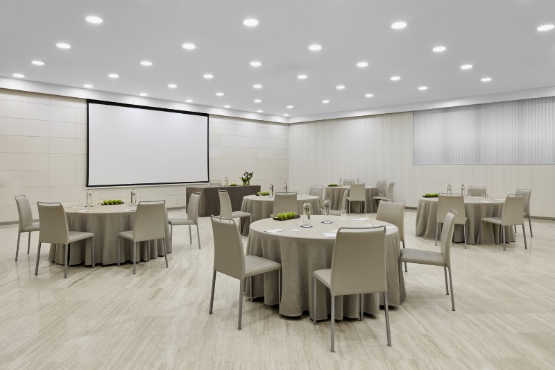 Hotel NH Barcelona Stadium - Hotel NH Barcelona Stadium Travessera de les Corts, 150, 152, Les Corts, 08028 Barcelona, Spain