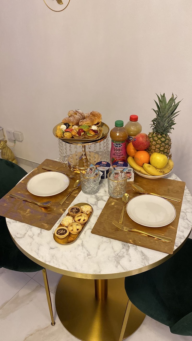 FASHION APARTMENT GOLD Bologna - FASHION APARTMENT GOLD Bologna, Via S. Donato, 51H, 40127 Bologna BO, Italy