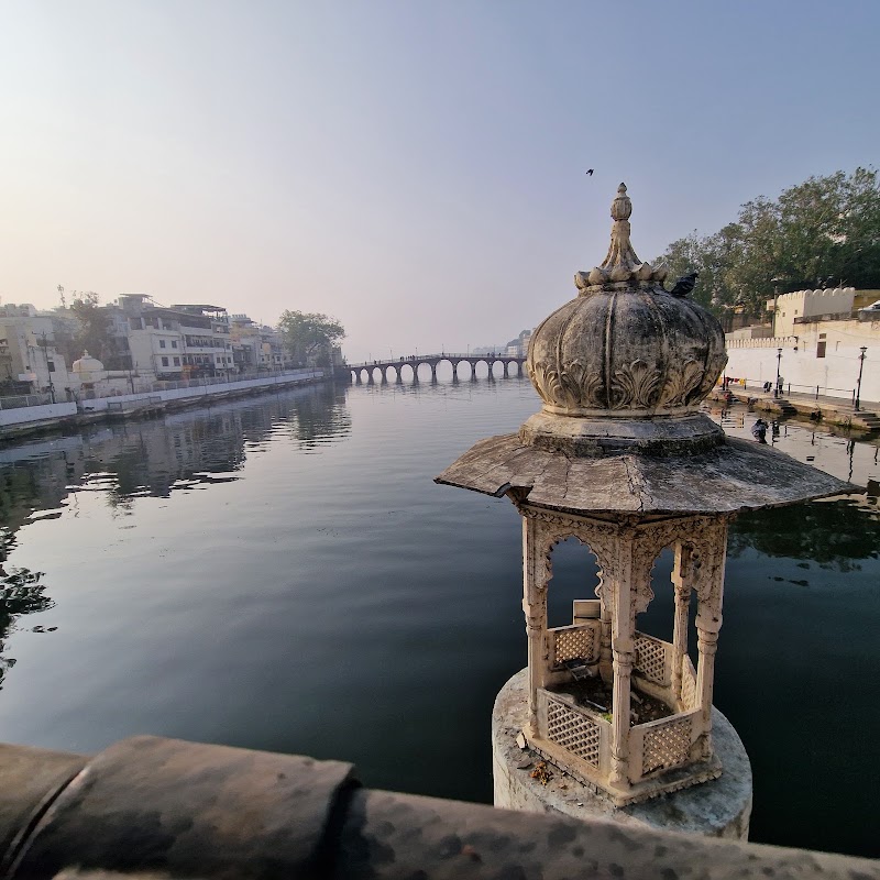 Chand Pole , Udaipur - Chand Pole , Udaipur, HMMJ+2JM, Chand Pole, Pichola, Udaipur, Rajasthan 313004, India
