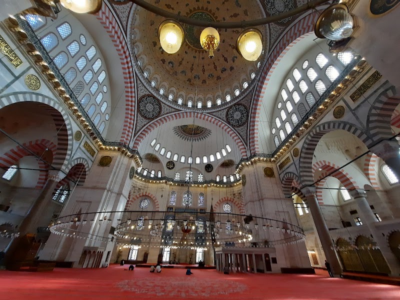 Suleymaniye Mosque - Suleymaniye Mosque, Süleymaniye, Prof. Dr. Sıddık Sami Onar Cd. No:1, 34116 Fatih/İstanbul, Türkiye