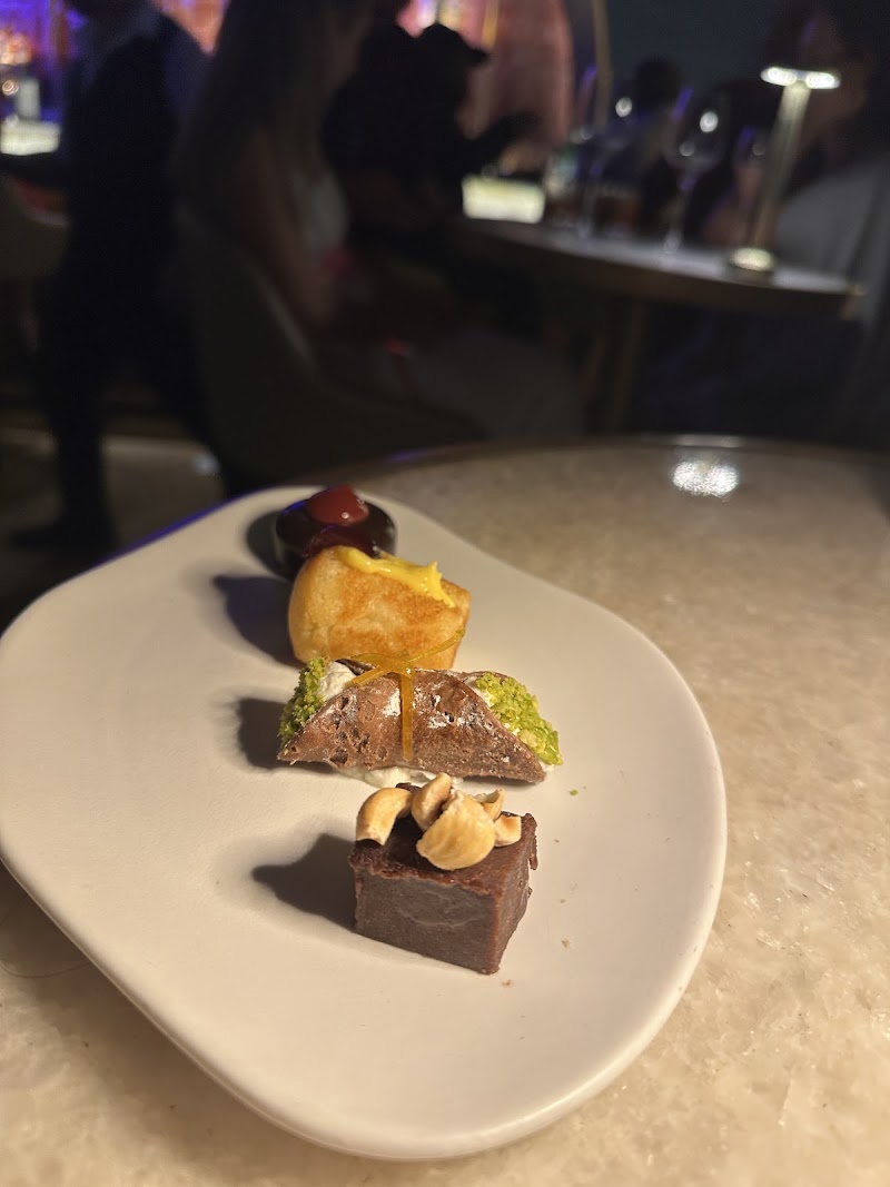 Cinque | Italian Restaurant in Dubai | FIVE Palm Jumeirah - Cinque | Italian Restaurant in Dubai | FIVE Palm Jumeirah No 1 Palm Jumeirah - نخلة جميرا - دبي - United Arab Emirates