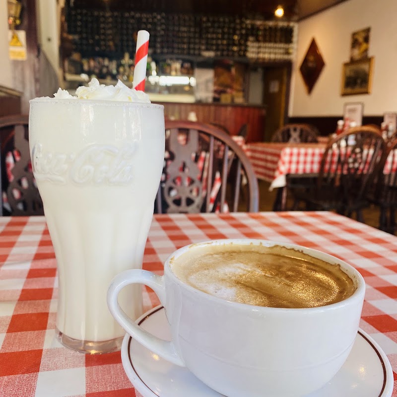 Arthur's Café Restaurant - Arthur's Café Restaurant, Arthurs cafe, Station Terrace, London NW10 5RU, UK