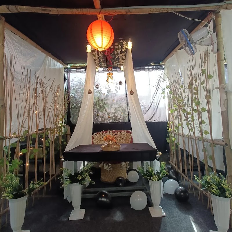 The Minnow Rooftop Cafe And Restro - The Minnow Rooftop Cafe And Restro behind Allen samyak 2 Landmark City Palika market, above shop no. 65, Kunadi, Electricity Board Area, Kota, Rajasthan 324008, India