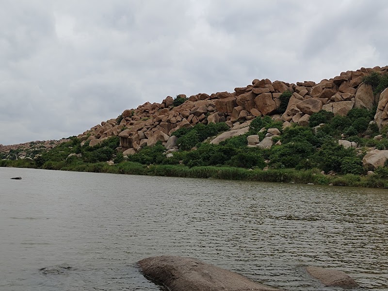 Talari gatta Ferry point, ತಲಾರಿ ಘಟ್ಟ ತೆಪ್ಪ - Talari gatta Ferry point, ತಲಾರಿ ಘಟ್ಟ ತೆಪ್ಪ, 8FVP+MVV, Hampi, Nimbapura, Karnataka 583221, India