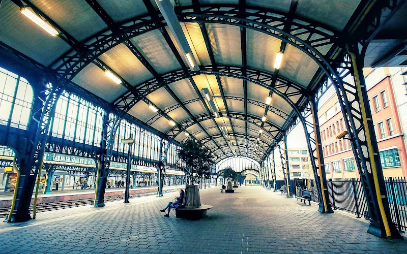 's-Hertogenbosch - 's-Hertogenbosch, Stationsplein, 5211 BP 's-Hertogenbosch, Netherlands