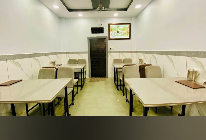 Kanha Restaurant - Kanha Restaurant 102, opposite Bhairav Mandir, Begampura, Suraj Nagar, Ujjain, Madhya Pradesh 456006, India