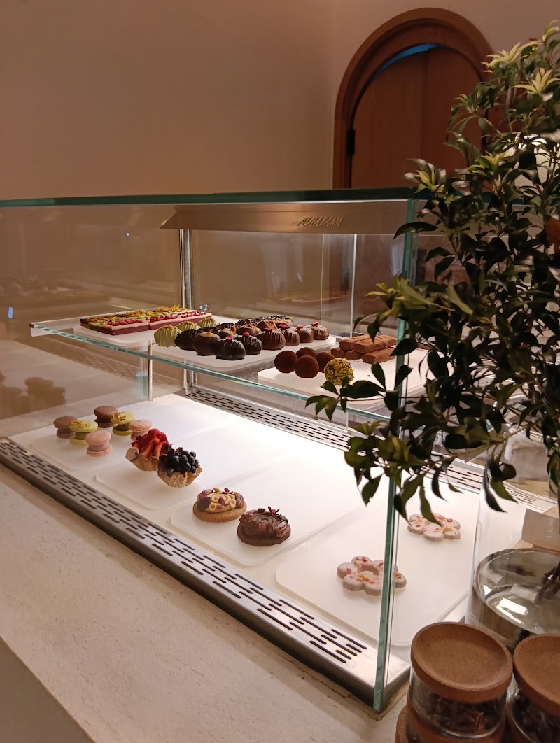 Angel Cakes Wellness Spot - Angel Cakes Wellness Spot, villa 23 - 136 Jumeira St - Jumeirah 1 - Jumeirah - Dubai - United Arab Emirates