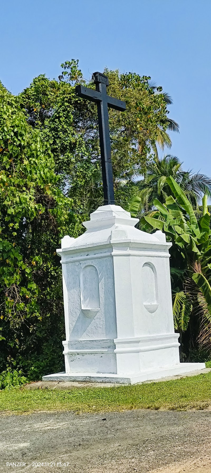 Holy Cross Church - Holy Cross Church, 637F+666, Quepem, Goa 403705, India