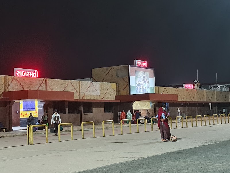 Sabarmati Jn - Sabarmati Jn, Ram Nagar, Sabarmati, Ranip, Ahmedabad, Gujarat 380005, India