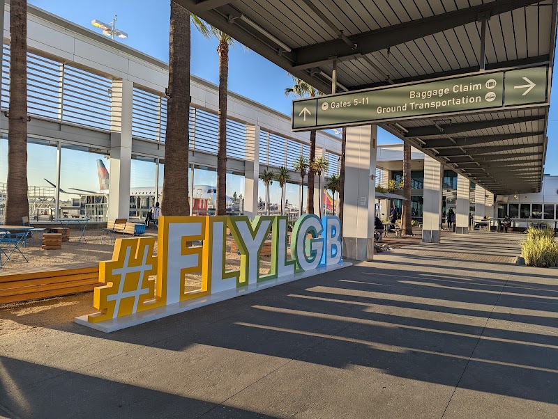 Long Beach Airport - Long Beach Airport, 4100 Donald Douglas Dr, Long Beach, CA 90808, USA